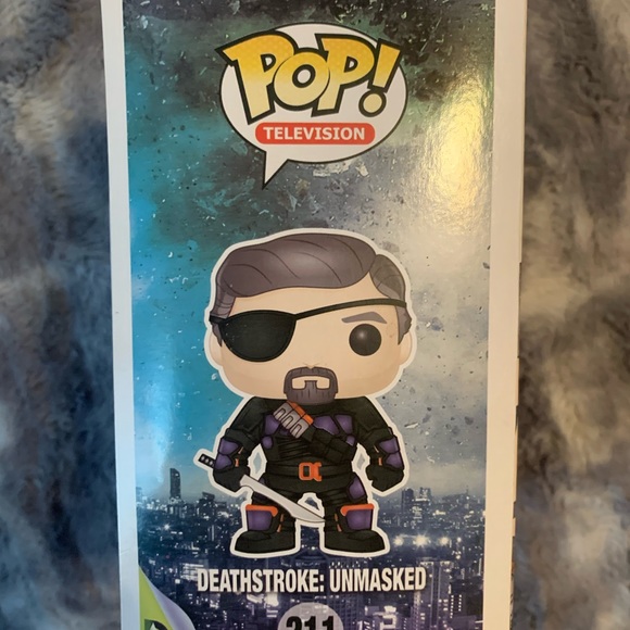Funko Pop Arrow Deathstroke Unmasked 211 figure - Picture 4 of 8